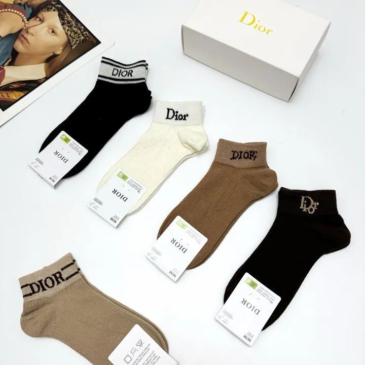 スーパーコピー ディオール 靴下
