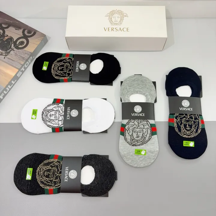 スーパーコピー ヴェルサーチ 靴下