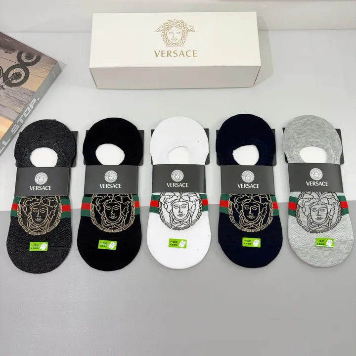 スーパーコピー ヴェルサーチ 靴下