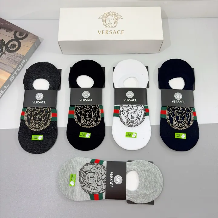 スーパーコピー ヴェルサーチ 靴下