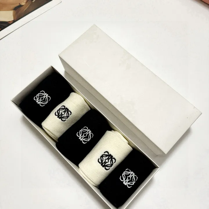 スーパーコピー シャネル 靴下