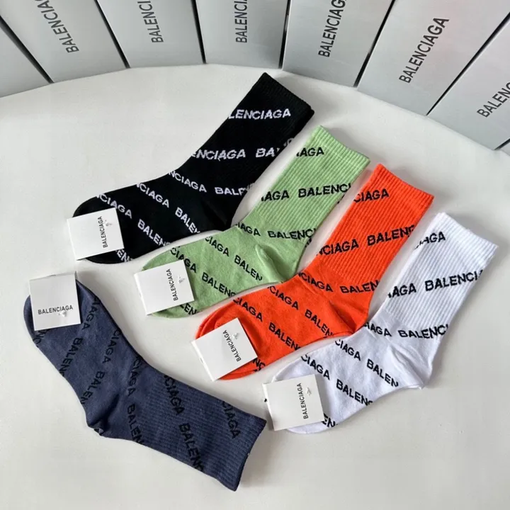 スーパーコピー バレンシアガ 靴下