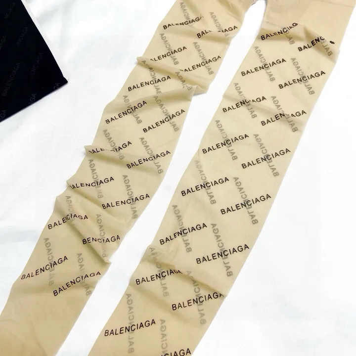 スーパーコピー バレンシアガ 靴下