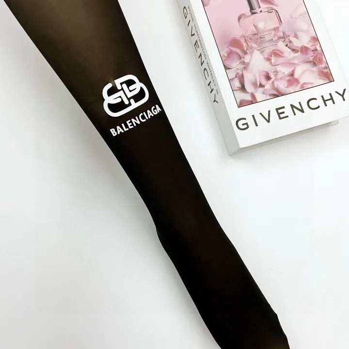 スーパーコピー バレンシアガ 靴下