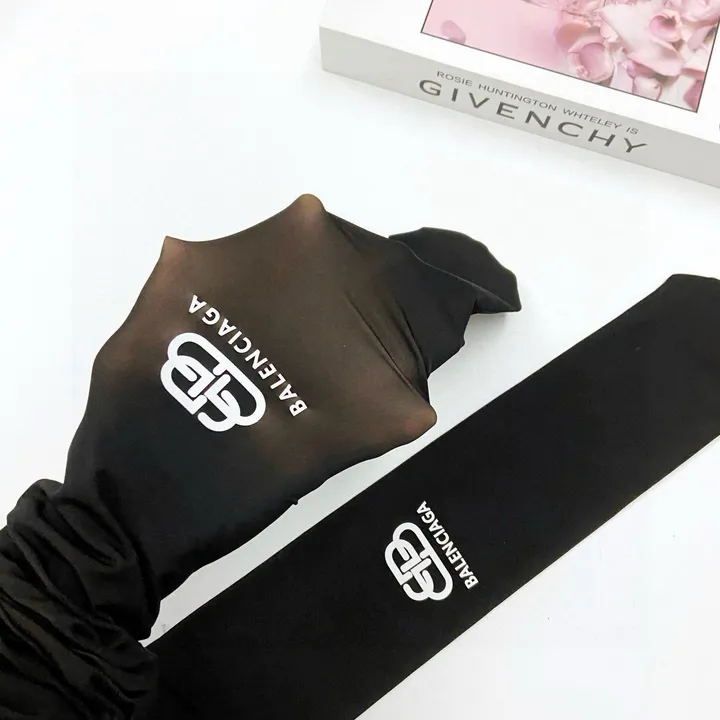 スーパーコピー バレンシアガ 靴下