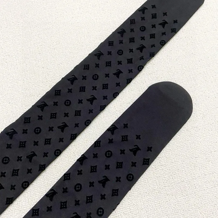 スーパーコピー イブサンローラン 靴下