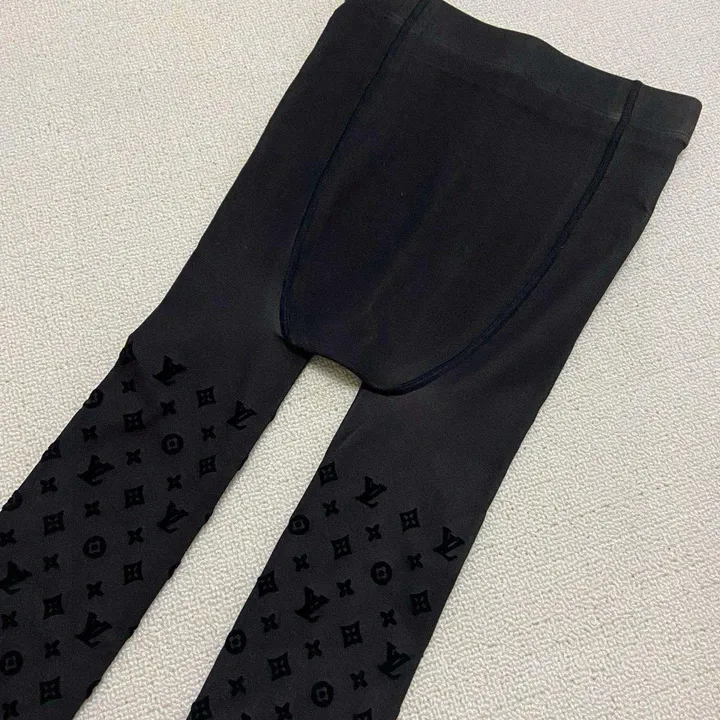 スーパーコピー イブサンローラン 靴下