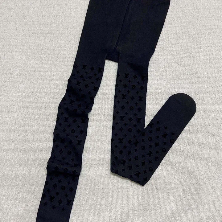 スーパーコピー イブサンローラン 靴下