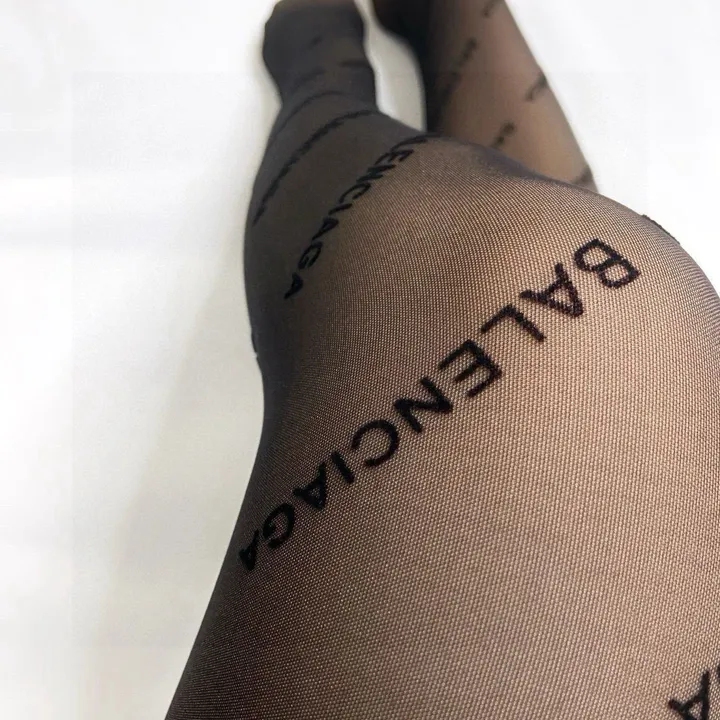 スーパーコピー バレンシアガ 靴下