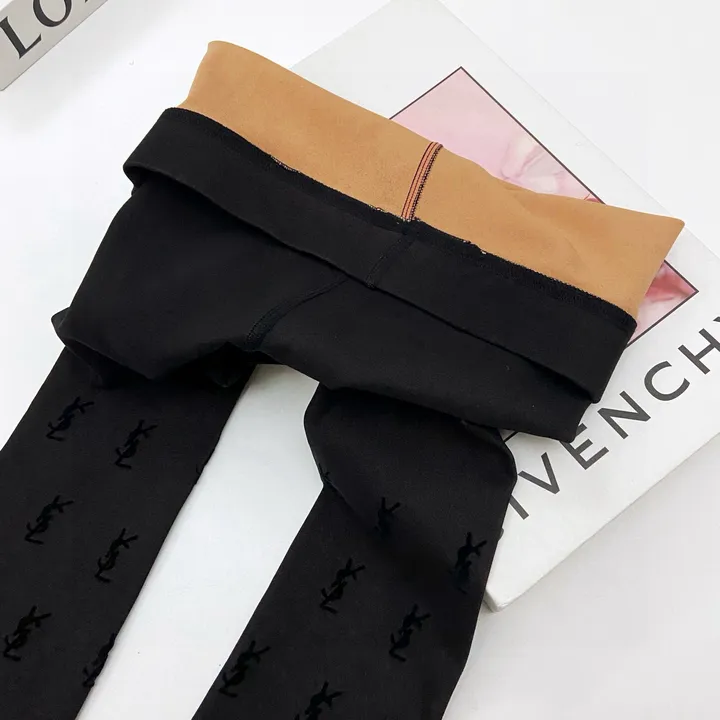 スーパーコピー イブサンローラン 靴下