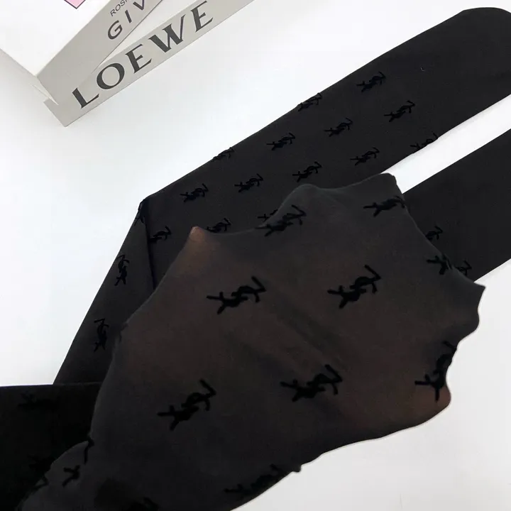 スーパーコピー イブサンローラン 靴下