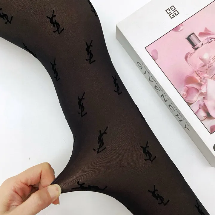 スーパーコピー イブサンローラン 靴下