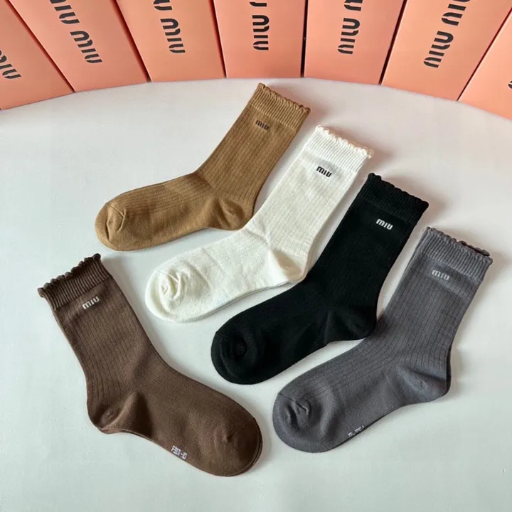 スーパーコピー ミュウミュウ 靴下