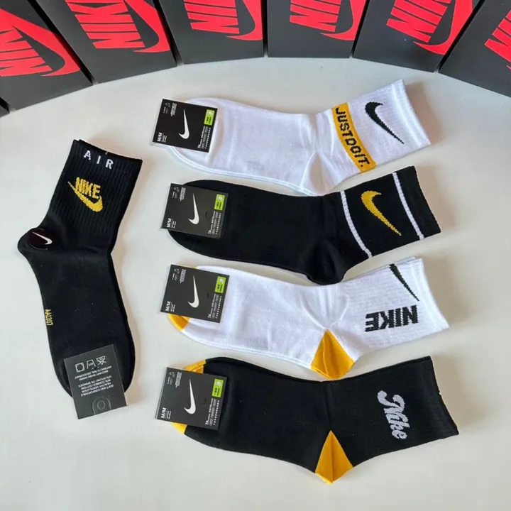 スーパーコピー ミュウミュウ 靴下