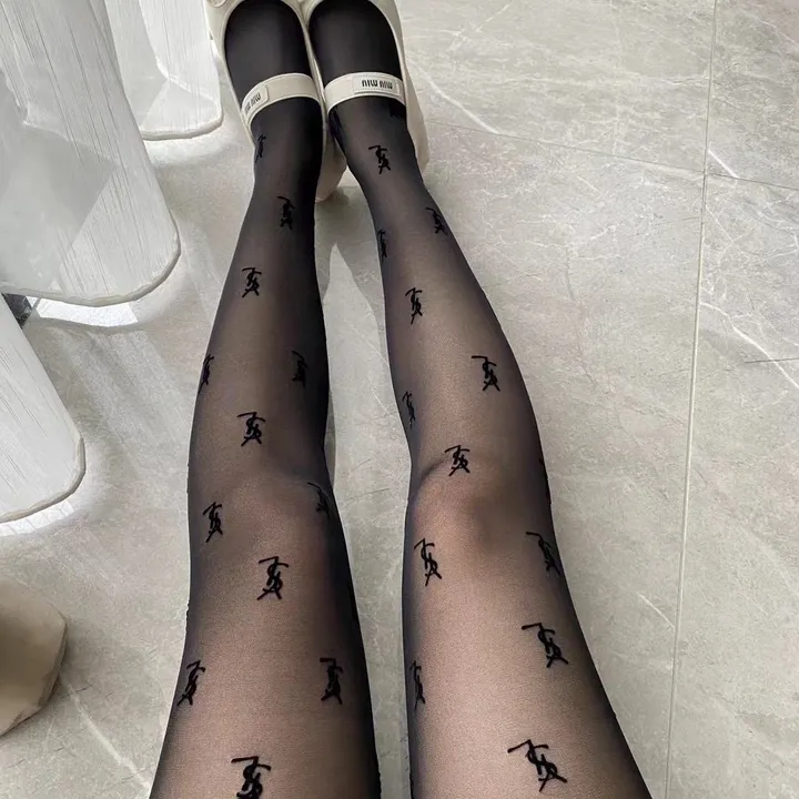 スーパーコピー イブサンローラン 靴下