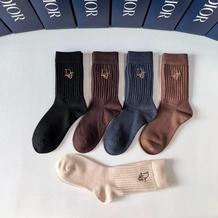 スーパーコピー ディオール 靴下