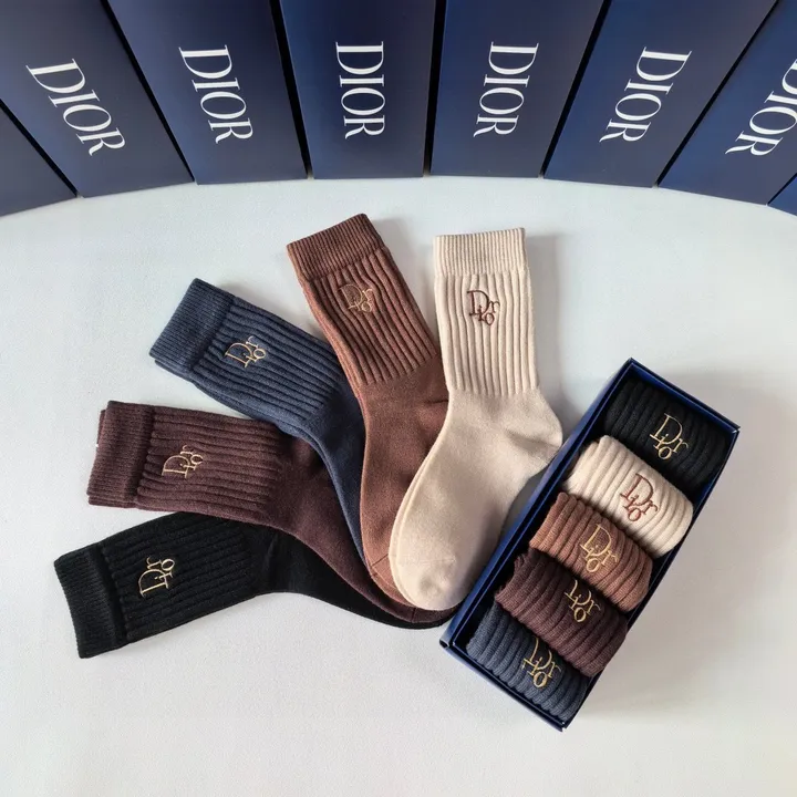 スーパーコピー ディオール 靴下