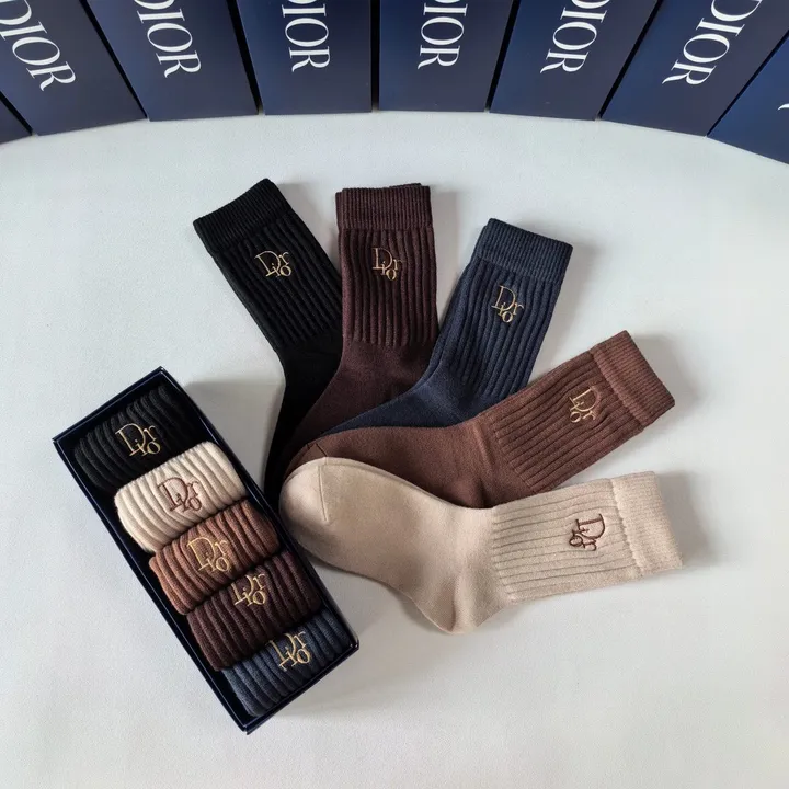 スーパーコピー ディオール 靴下