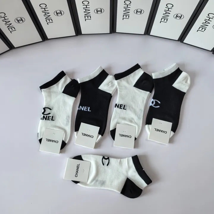 スーパーコピー シャネル 靴下