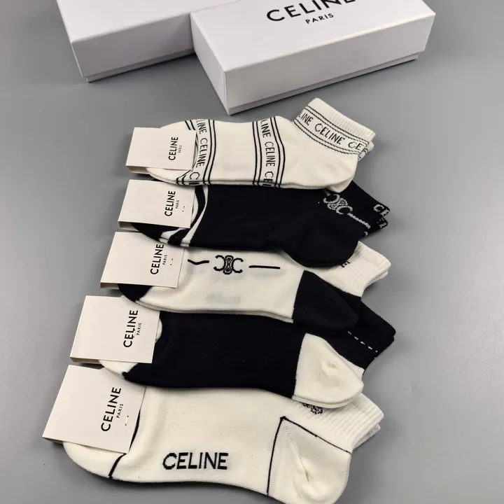 スーパーコピー ディオール 靴下