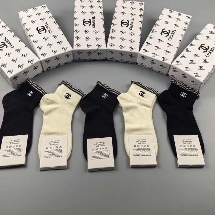 スーパーコピー シャネル 靴下