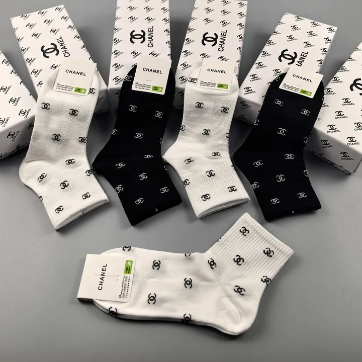 スーパーコピー シャネル 靴下