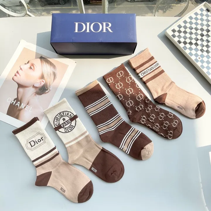 スーパーコピー ディオール 靴下