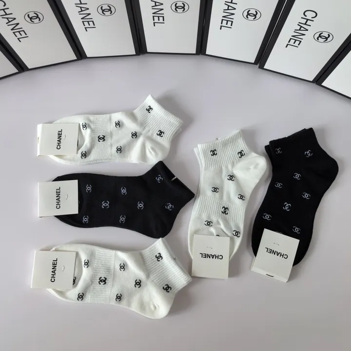 スーパーコピー シャネル 靴下