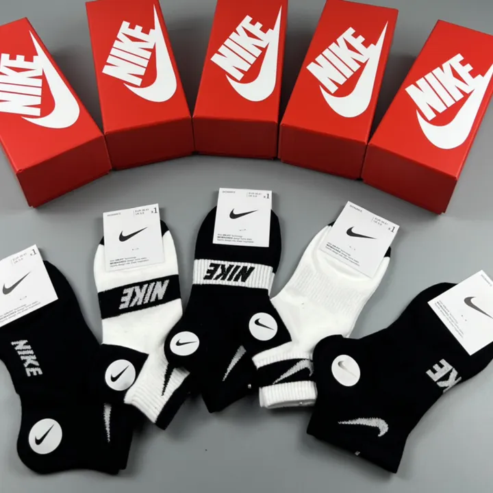スーパーコピー ナイキ 靴下