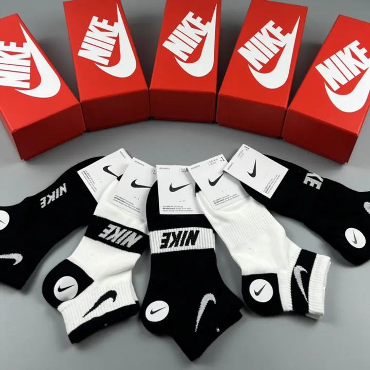 スーパーコピー ナイキ 靴下