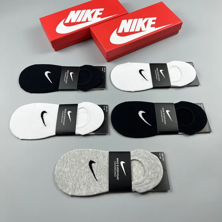 スーパーコピー ナイキ 靴下