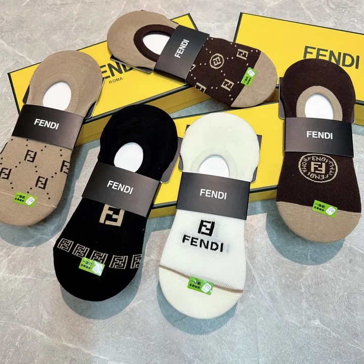 スーパーコピー ヴェルサーチ 靴下