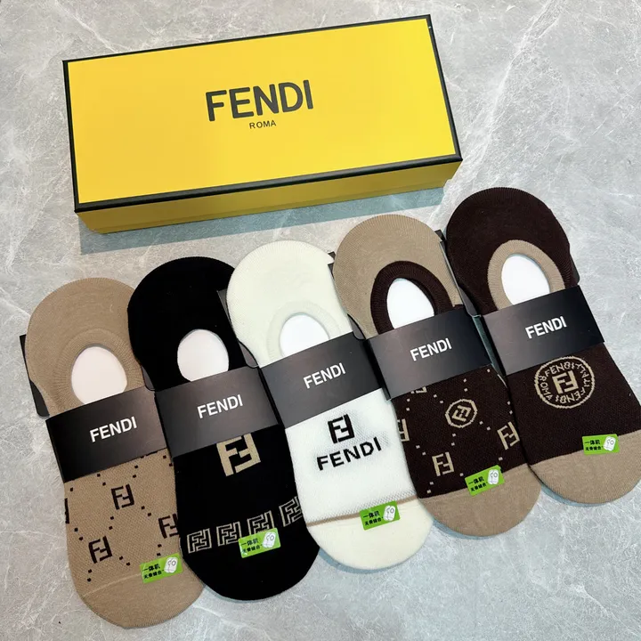 スーパーコピー ヴェルサーチ 靴下