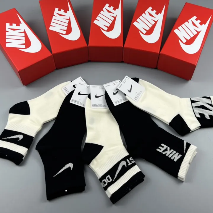スーパーコピー ナイキ 靴下