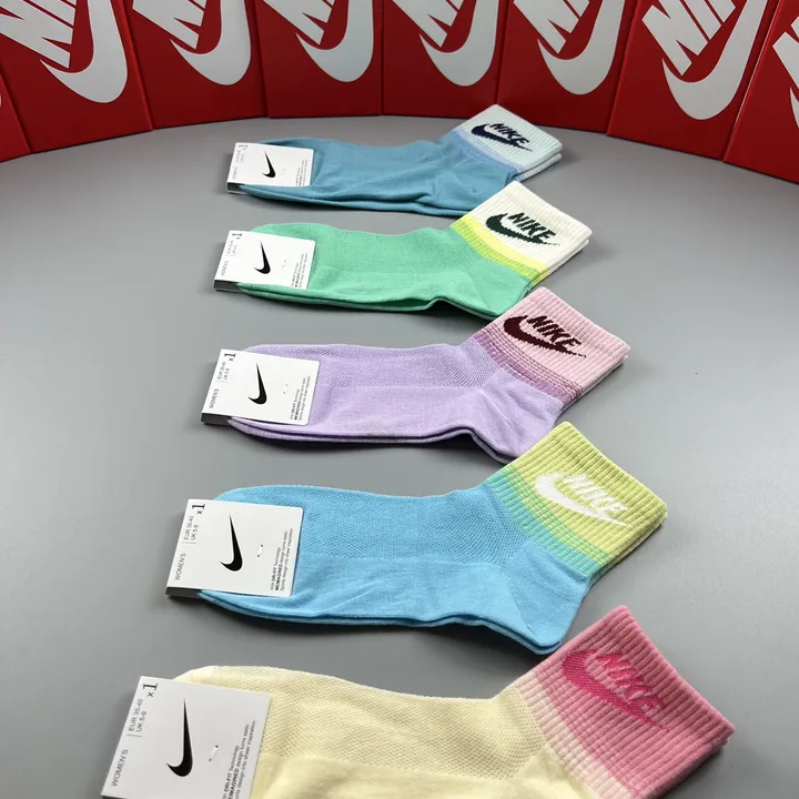 スーパーコピー ナイキ 靴下
