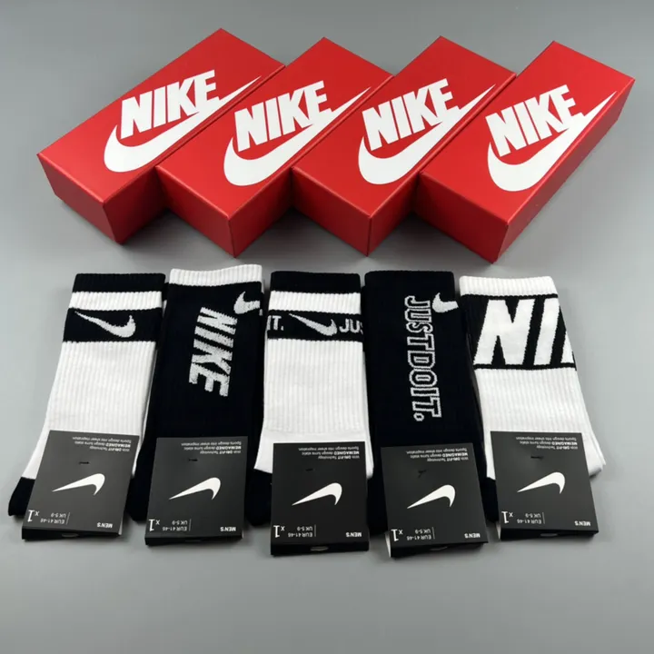 スーパーコピー ナイキ 靴下