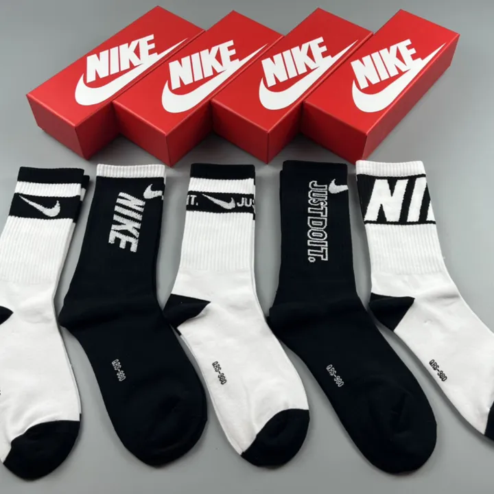 スーパーコピー ナイキ 靴下
