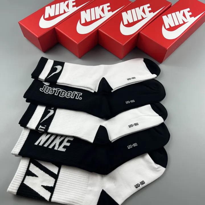 スーパーコピー ナイキ 靴下