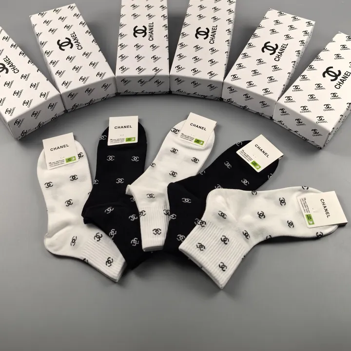 スーパーコピー シャネル 靴下