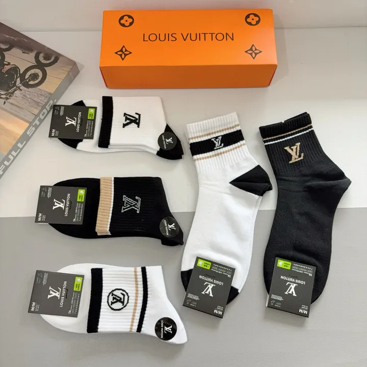 スーパーコピー ルイヴィトン 靴下