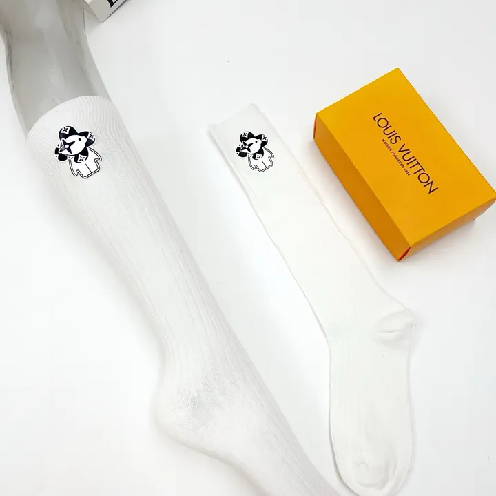 スーパーコピー ルイヴィトン 靴下