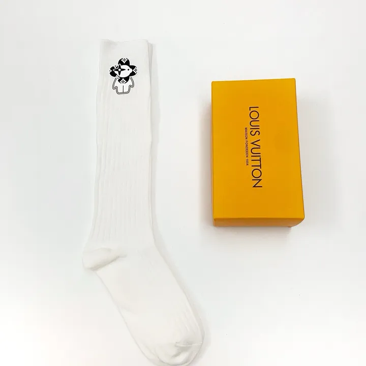 スーパーコピー ルイヴィトン 靴下