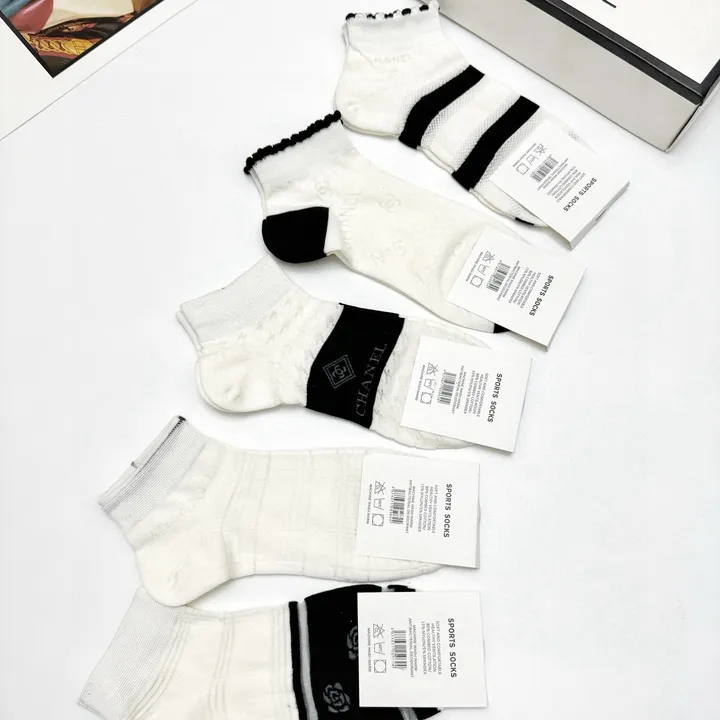 スーパーコピー シャネル 靴下