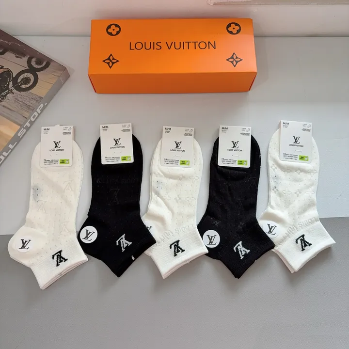 スーパーコピー ルイヴィトン 靴下