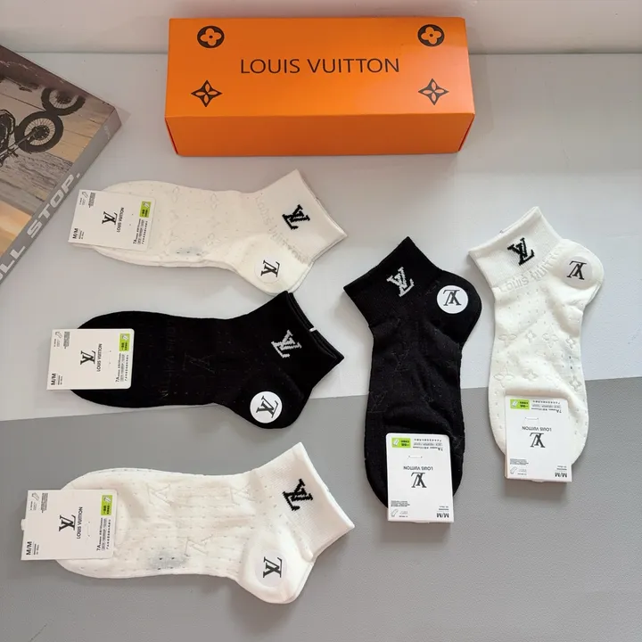 スーパーコピー ルイヴィトン 靴下