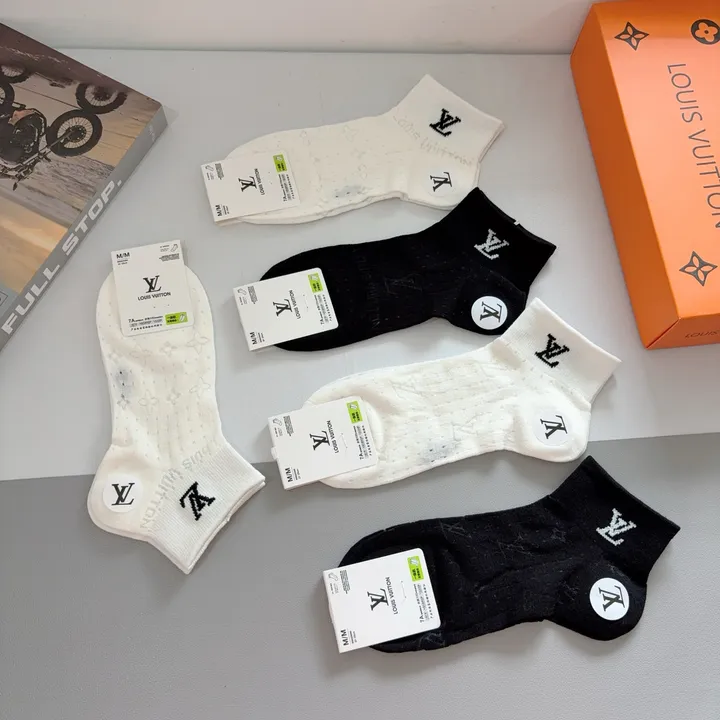 スーパーコピー ルイヴィトン 靴下