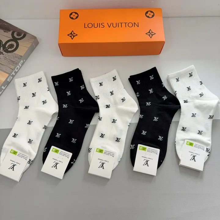 スーパーコピー ルイヴィトン 靴下