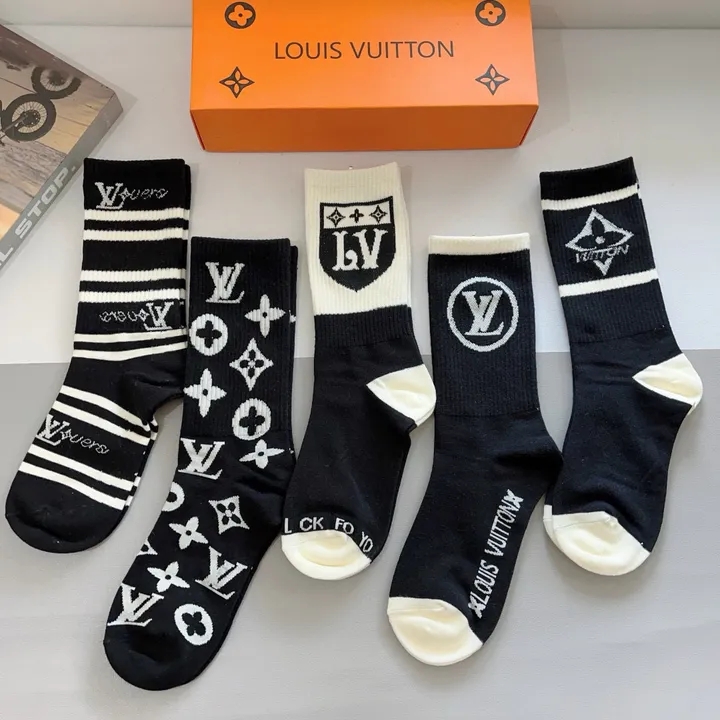 スーパーコピー ルイヴィトン 靴下