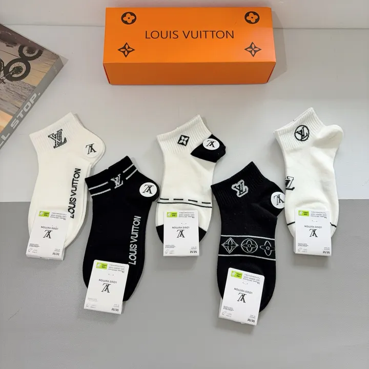 スーパーコピー ルイヴィトン 靴下