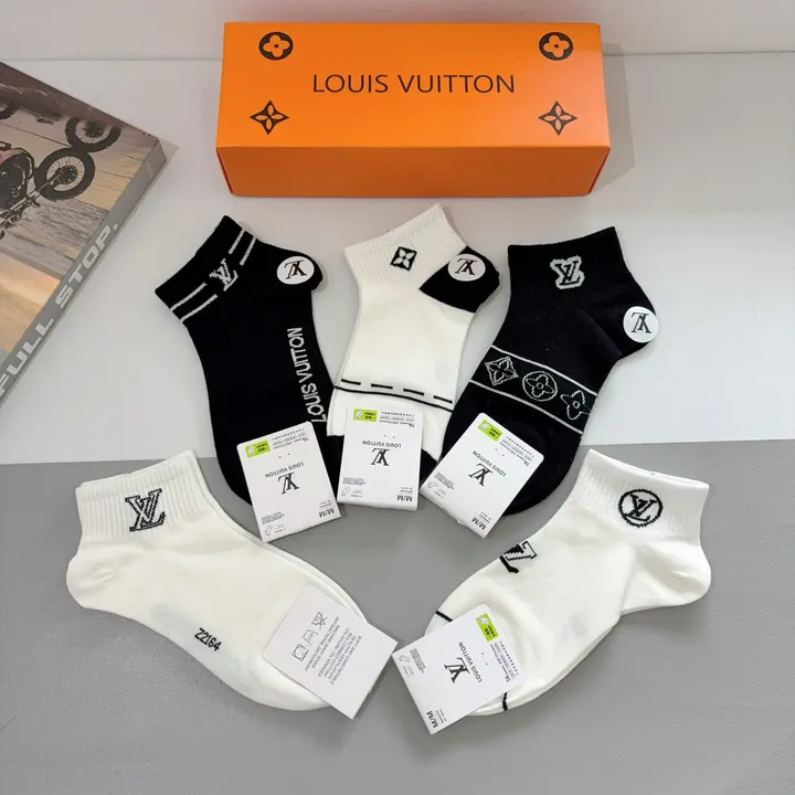 スーパーコピー ルイヴィトン 靴下